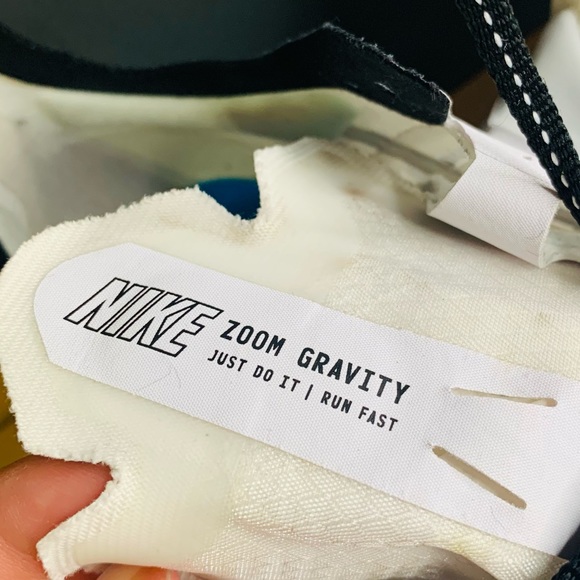 SOLD - Nike Zoom Gravity • Multi Marathon - Picture 6 of 9
